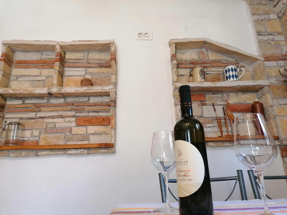 Nice Apartment Montepozzo With Private Garden Rovinj Exterior foto